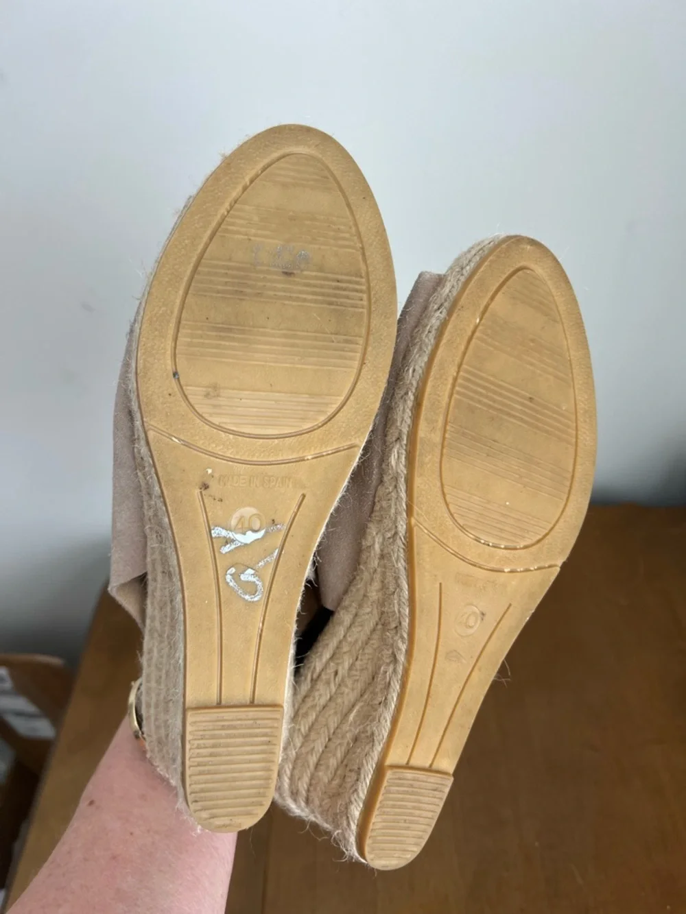 Kanna Beige‎ suede Espadrilles Sandals Size 9.5 (40)